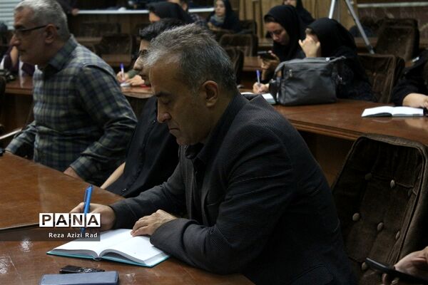 نشست خبری مدیر عامل شرکت توزیع برق آذربایجان شرقی