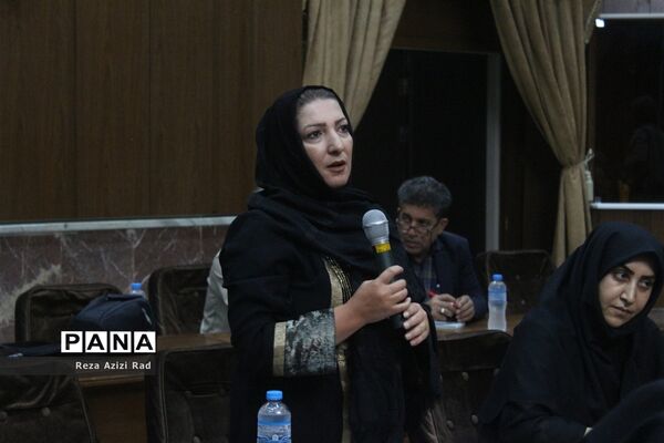 نشست خبری مدیر عامل شرکت توزیع برق آذربایجان شرقی