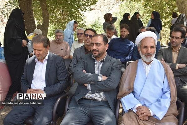 افتتاح۲۲ طرح عمرانی، ورزشی و آموزشی در بهاباد