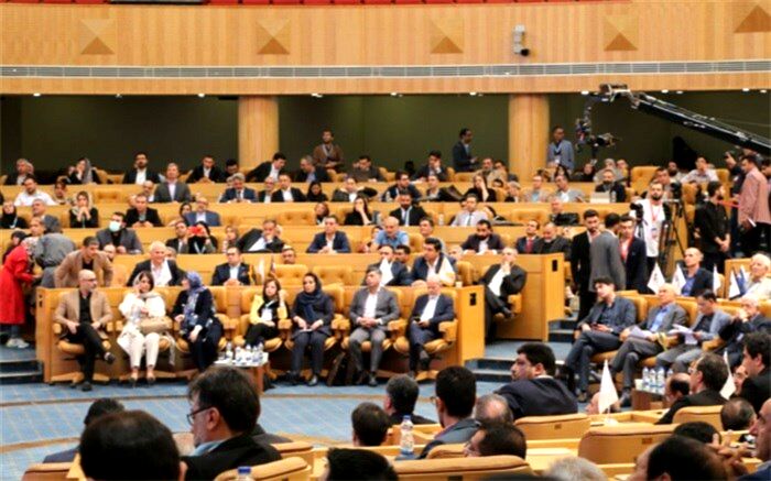 جایزه ملی مدیریت کسب و کار سال کشور به کسب و کارهای منتخب سال 1402 اعطا شد