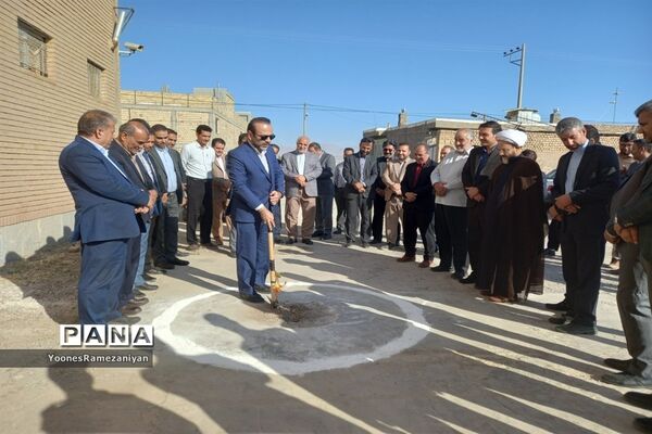 برگزاری آیین افتتاحیه طرح‌های عمرانی شهرداری خلیل‌آباد