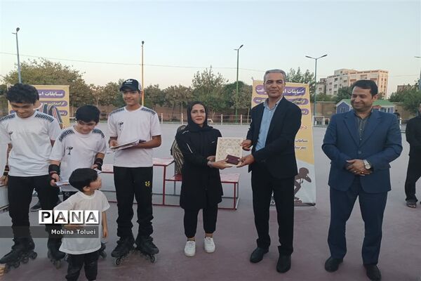 برگزاری اولین دوره مسابقات اسکیت سرعت نوجوانان شهرستان بهارستان