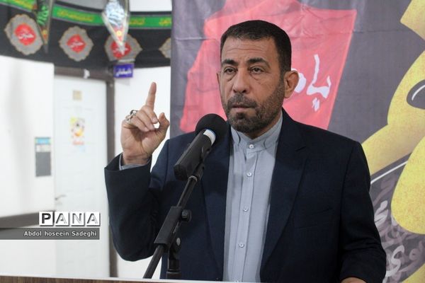 نشست صمیمی مدیر کل آموزش و پرورش استان بوشهر با همکاران اداری