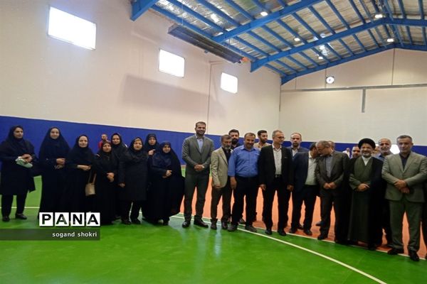 افتتاح سالن ورزشی درون مدرسه‌ای اهلم