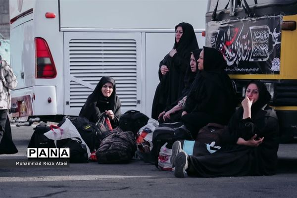 مراسم بدرقه کاروان زیارتی اربعین حسینی ازاسلامشهربه مرز مهران