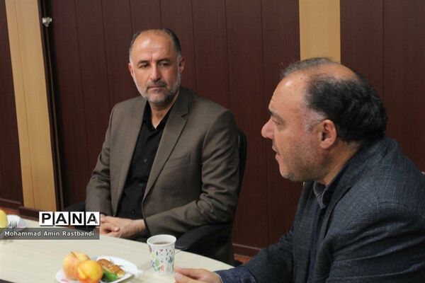 آئین تجلیل از خبرنگار دانش‌آموزان برتر منطقه ۱۳