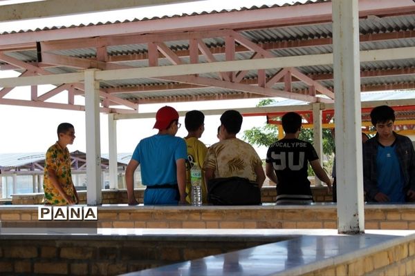 اردوی یک روزه دانش‌آموزان دبیرستان شهیدبهشتی