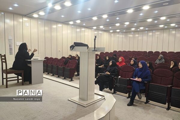 برگزاری کارگاه هنرهای نمایشی در کانون فرهنگی و تربیتی شهید حاج قاسم سلیمانی رودهن