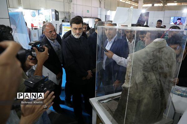 بازدید رئیس جمهوری از نمایشگاه «روایت خدمت؛ وعده وفا»