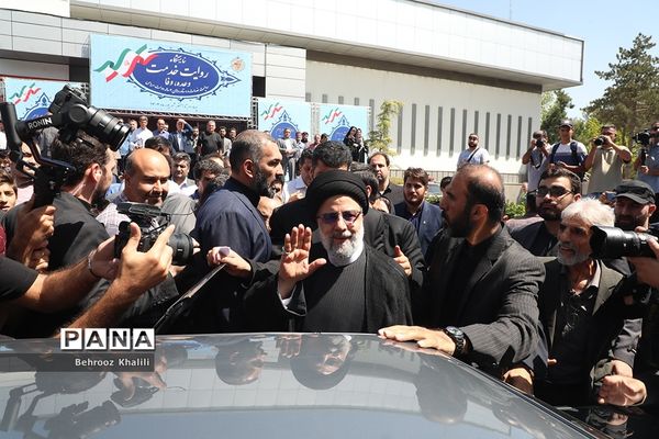 بازدید رئیس جمهوری از نمایشگاه «روایت خدمت؛ وعده وفا»