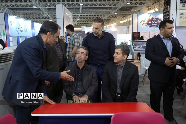 بازدید رئیس جمهوری از نمایشگاه «روایت خدمت؛ وعده وفا»