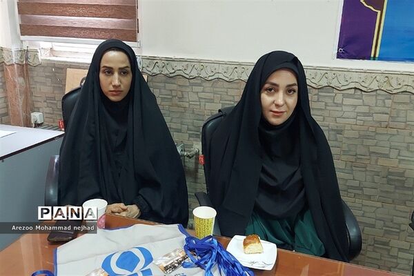 نشست صمیمی دانش‌آموز خبرنگاران فعال خبرگزاری پانا با معاون پرورشی‌ و‌ تربیت‌بدنی شهرستان‌قرچک
