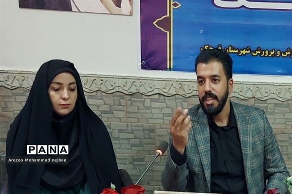 نشست صمیمی دانش‌آموز خبرنگاران فعال خبرگزاری پانا با معاون پرورشی‌ و‌ تربیت‌بدنی شهرستان‌قرچک