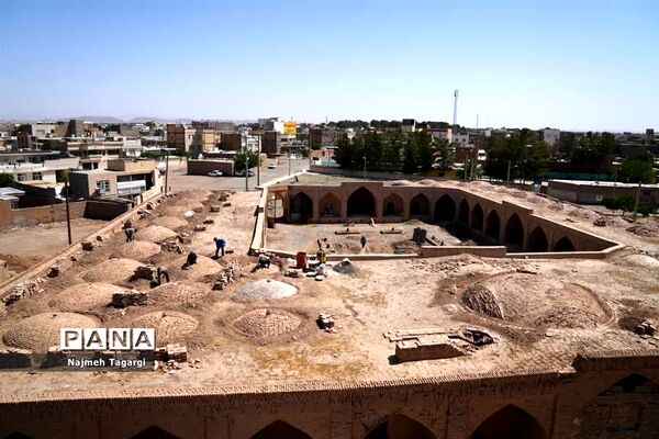 بازدید از اجرای پروژه مرمت و بازسازی رباط شهر فیض‌آباد