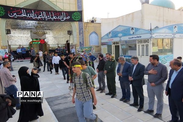 پیاده روی کاروان دانش‌آموزی خراسان شمالی به زیارت اربعین