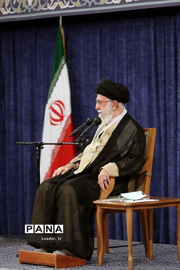 دیدار رئیس‌جمهوری و اعضای هیات دولت با مقام معظم رهبری