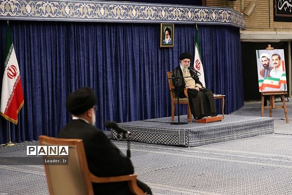 دیدار رئیس‌جمهوری و اعضای هیات دولت با مقام معظم رهبری