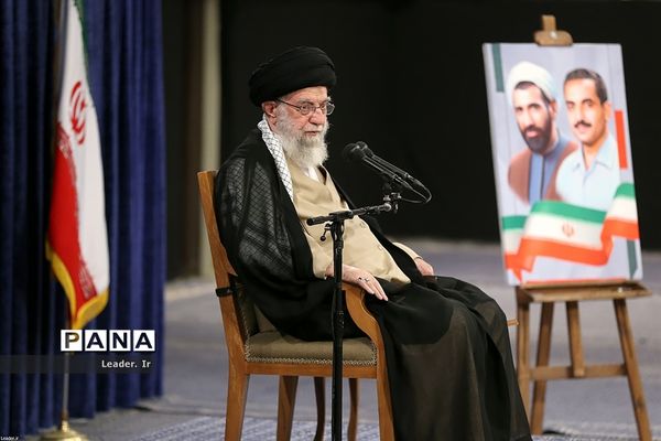 دیدار رئیس‌جمهوری و اعضای هیات دولت با مقام معظم رهبری