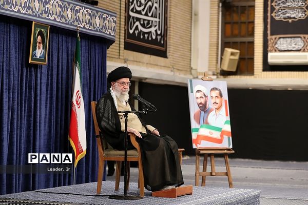 دیدار رئیس‌جمهوری و اعضای هیات دولت با مقام معظم رهبری