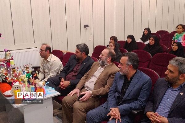 بازدید مسئولان آموزش و پرورش شهرستان‌های استان‌تهران و وزارت فرهنگ و ارشاد از دوره تربیت مربی خلاق در  رودهن