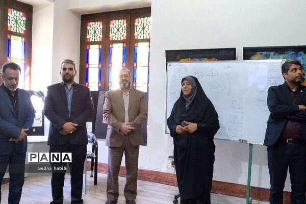 بازدید مسئولان آموزش و پرورش شهرستان‌های استان‌تهران و وزارت فرهنگ و ارشاد از دوره تربیت مربی خلاق در  رودهن