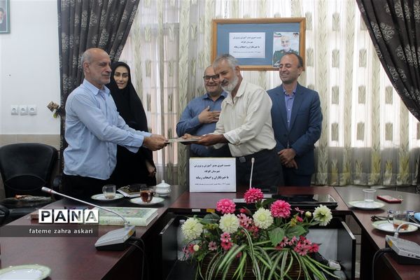 نشست خبری مدیر آموزش و پرورش گلوگاه با‌ اصحاب رسانه