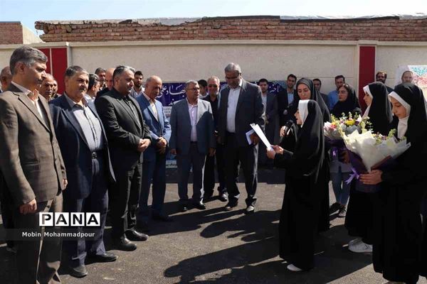 آیین افتتاح ۱۰۵ پروژه آموزشی در آذربایجان شرقی