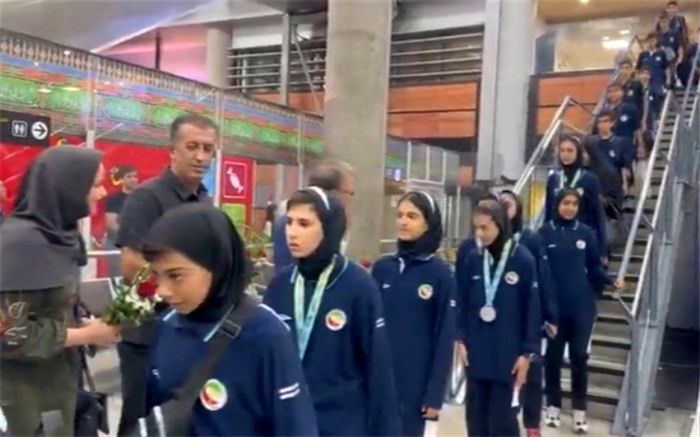 بازگشت نونهالان قهرمان‌ تکواندو از رقابت‌های جهانی