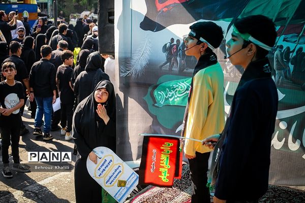 موکب دانش‌آموزی عشاق الحسین (ع) در پیاده‌روی جاماندگان اربعین حسینی-تهران