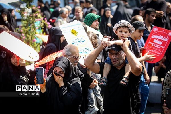 موکب دانش‌آموزی عشاق الحسین (ع) در پیاده‌روی جاماندگان اربعین حسینی-تهران