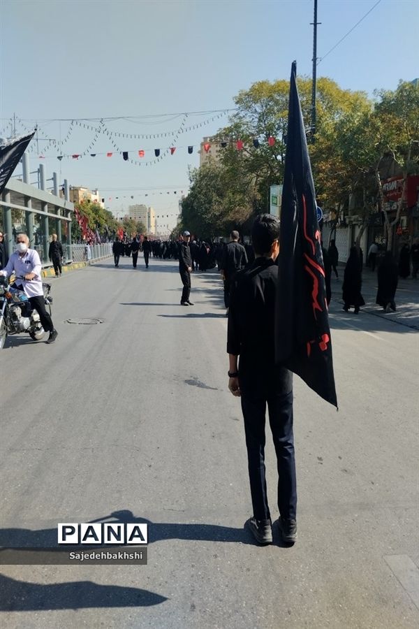 مراسم پیاده‌روی جاماندگان اربعین حسینی در مشهد