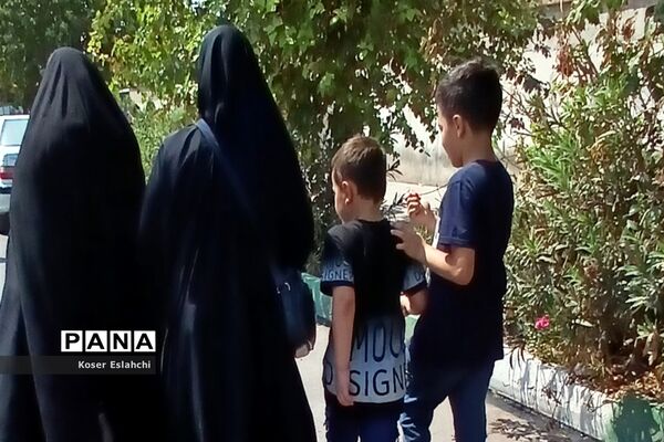 حضور پرشور کودکان و نوجوانان در راهپیمایی اربعین