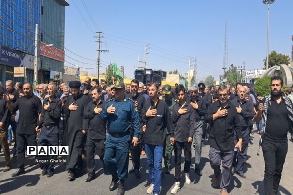 مراسم پیاده‌روی و عزاداری جاماندگان اربعین حسینی در شهرستان پیشوا