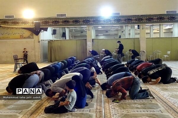 برگزاری مراسم ظهر اربعین در پرند
