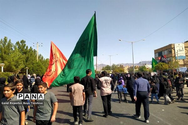 مراسم پیاده‌روی حرم تا حرم در کاشمر