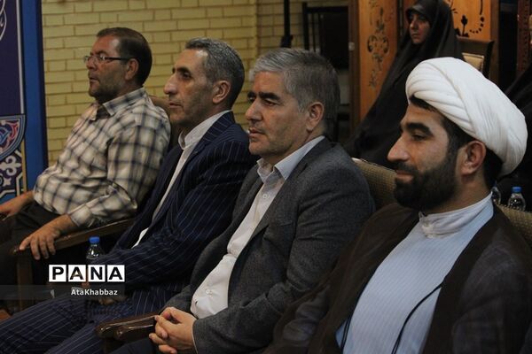 تجلیل از مقام‌آوران مسابقات قرآنی کشوری