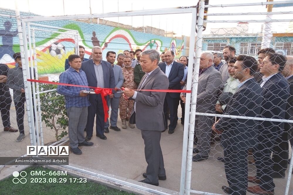 افتتاح زمین‌چمن‌ مصنوعی متوسطه اول آموزشگاه نمونه شهید عباد عسکری تربت‌جام