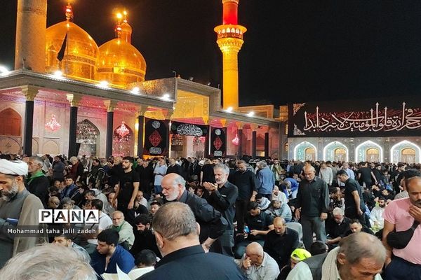 حضور پرشور عاشقان در مرقد امام‌ کاظم(ع) و امام‌ جواد(ع)