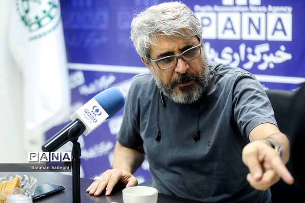 حضور امیر غفارمنش در خبرگزاری پانا