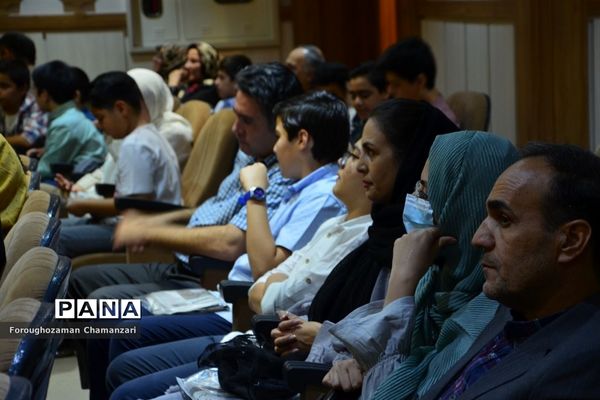 مراسم تجلیل از پذیرفته‌شدگان مدارس تیزهوشان در مشهد