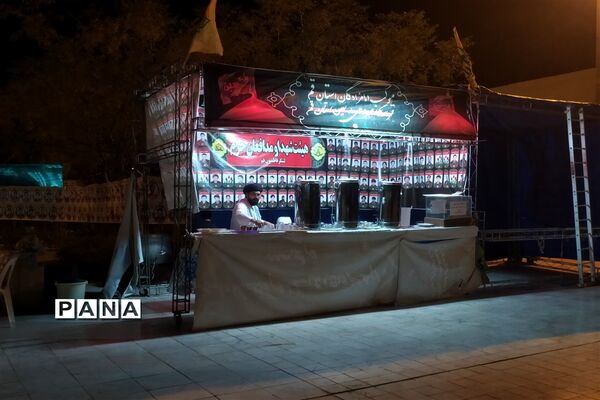 بازدید معاون سیاسی استاندار قم از فعالیت‌های قرارگاه مردمی اربعین
