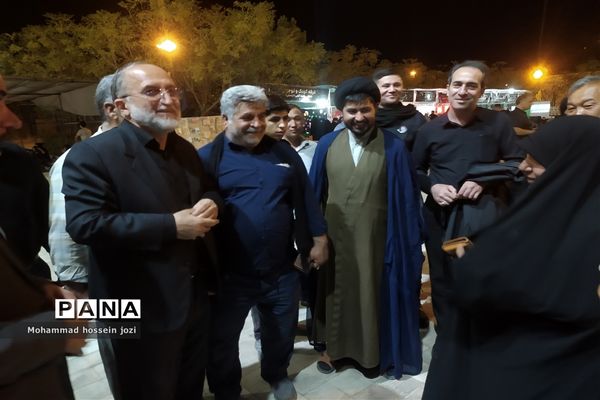 بازدید معاون سیاسی استاندار قم از فعالیت‌های قرارگاه مردمی اربعین