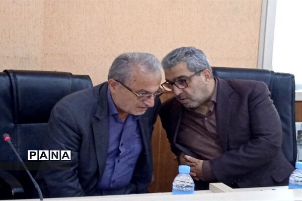 نشست هم‌اندیشی مدیرکل ورزش و جوانان استان مازندران در محمود‌آباد