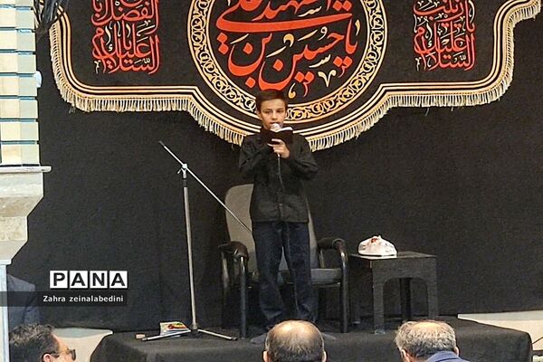 دوشنبه‌های مسجد محوری با حضور دانش‌آموزان و مسئولان آموزش و پرورش در شیراز