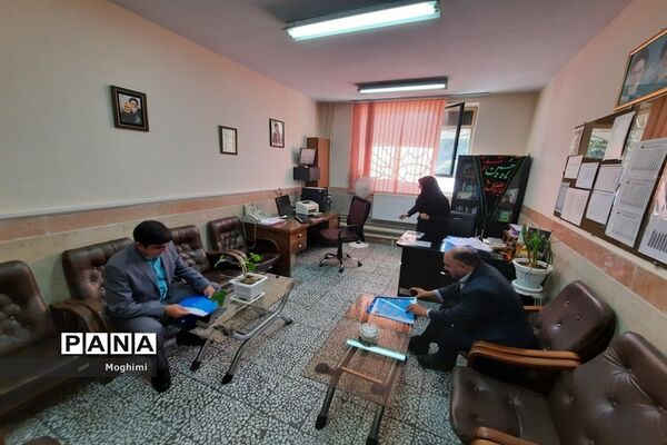 بازدید معاون پرورشی و تربیت بدنی از مدارس منطقه ۱۳ در روز مانور بازگشایی