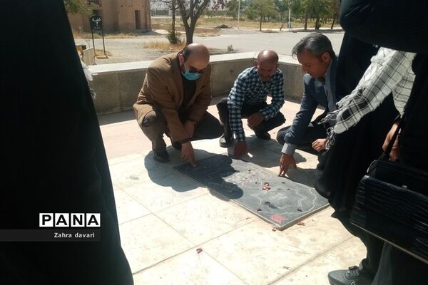مراسم غبارروبی گلزار شهدا در شهر زیارت