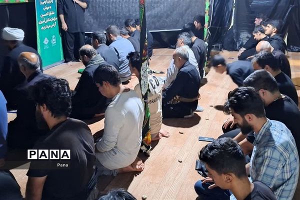 جلوه‌هایی از حضور و فعالیت دانش‌آموزان ایرانی و عراقی در موکب ‌های اربعین