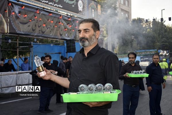 موکب عشاق الحسین (ع) سازمان دانش‌آموزی شهرستان‌های استان‌تهران در مسیر جاماندگان اربعین