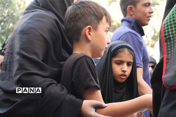 حضور دانش‌آموزان حسینی در موکب عشاق الحسین سازمان دانش‌آموزی شهرستان‌های استان تهران