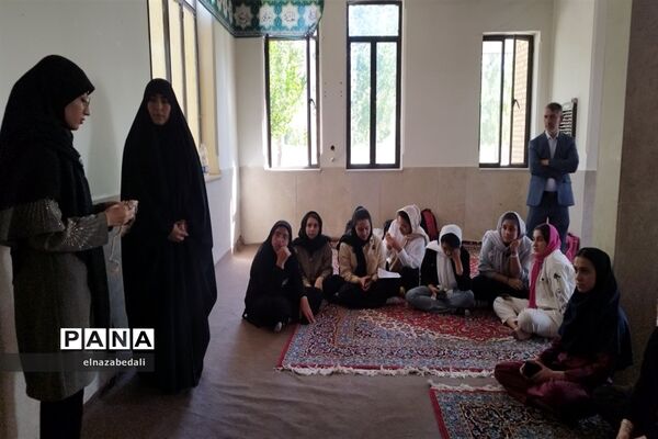 برگزاری اردوی یک‌روزه دانش‌آموزان دختر در اردوگاه نور شهرستان فیروزکوه